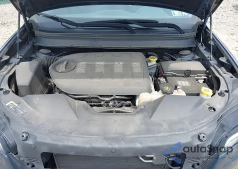 2020 Jeep Cherokee Latitude Plus 4X4 из США, поврежденный, VIN 1C4PJMLX7LD613399